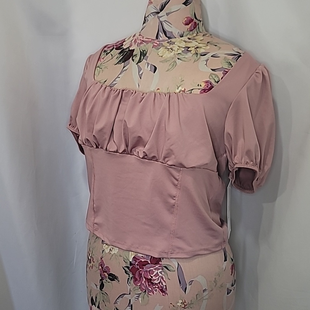 5/$30 NWT LIVE IN THE MOMENT Rouched Bust Cap Sleeve Square Neck